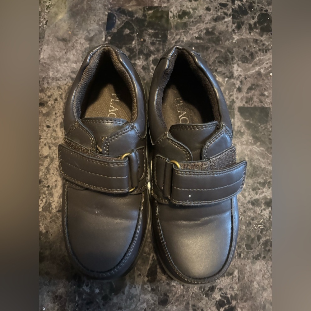 Little boys shoes 👞 
Qty:2
Excellent shape